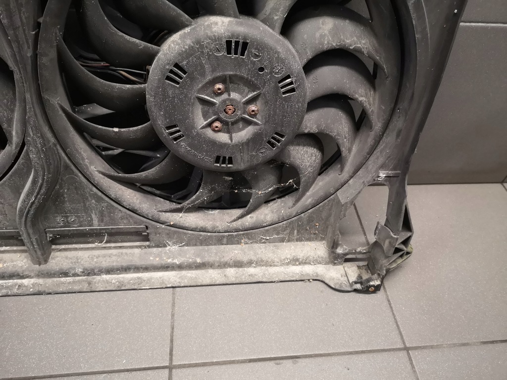 фото №5, Вентилятор корпус audi s8 d3 5.2 fsi 4e0121205n