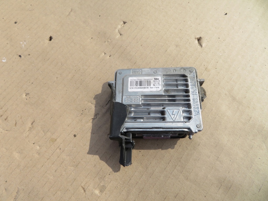 фото №1, Volvo преобразователь модуль ксенон 89089352