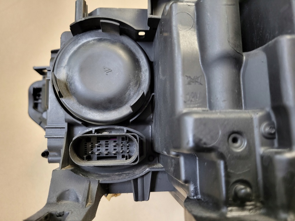 Фара перед bixenon некерований фара правий led audi a5 8t рестайлінг  оригінальний номер europ в Україні