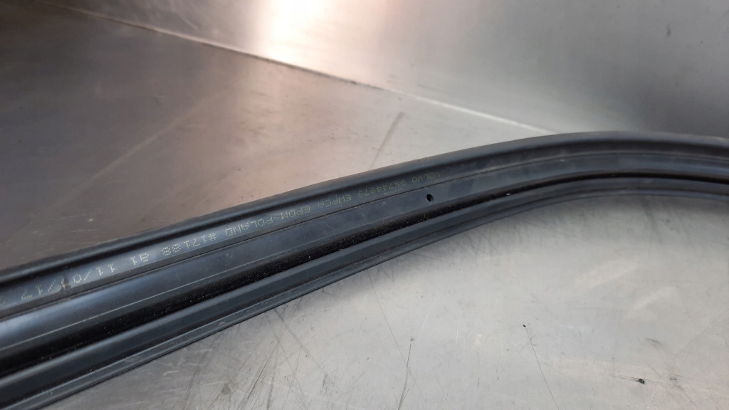 фото №13, Прокладка накладки порога ліва 30744879 volvo xc60