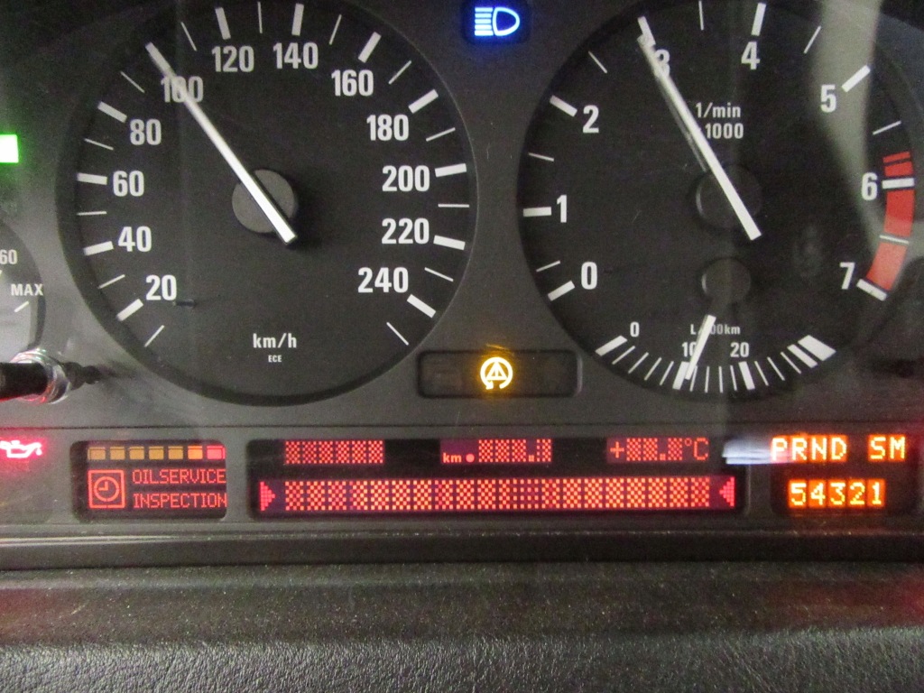 Счетчик приборы bmw e38 e53 x5 4.4 m62 6938448 европа бензин в Украине