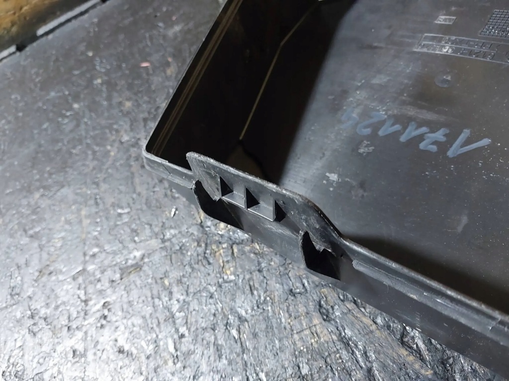 фото №8, Основа / корпус акумулятор bmw 3 e36 8361676 61218361676