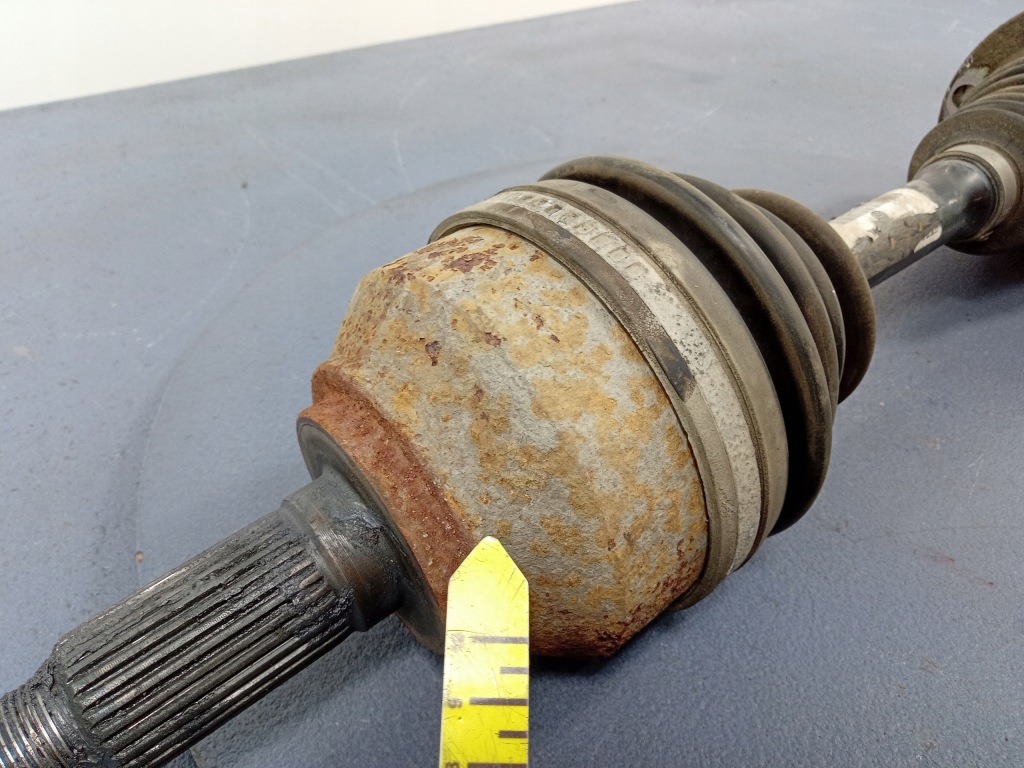 фото №3, Audi q7 4l 4.2 tdi приводной вал левая перед