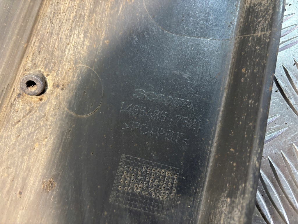 фото №16, Подкрылок левый перед часть передняя scania r 1485485-7321