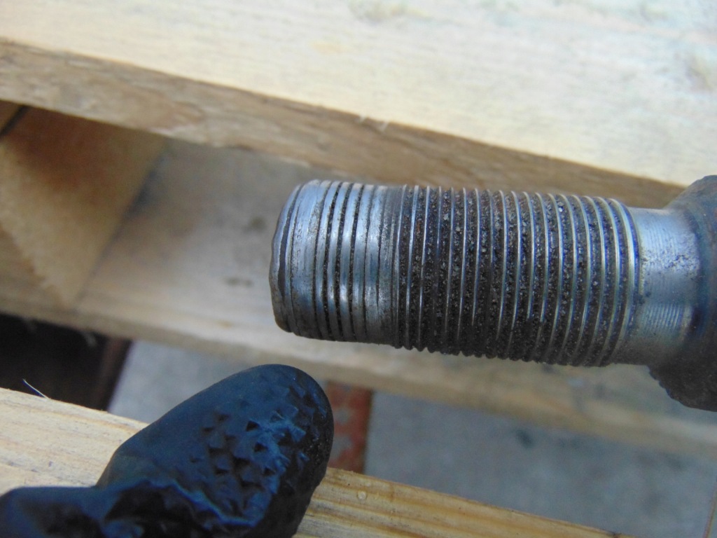 Приводной вал левая короткий focus mk3 c-max mk2 1.6 b Недорого