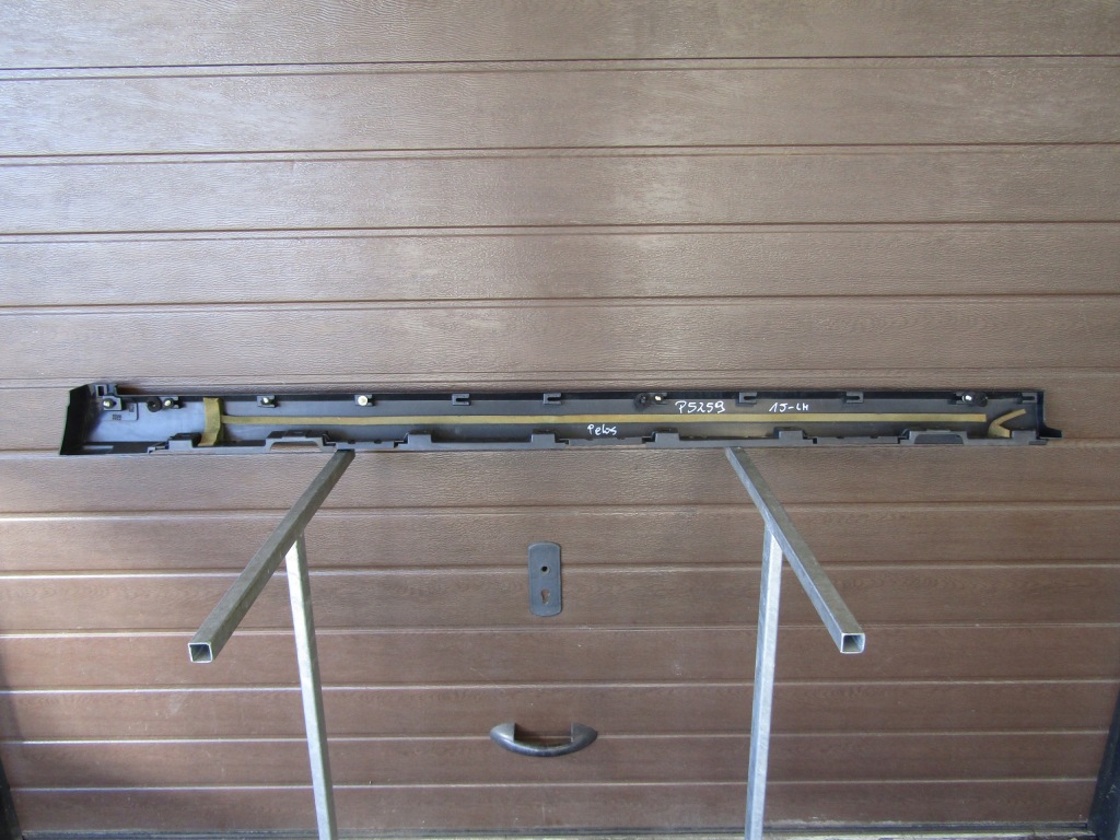 фото №4, Молдинг порог левая land range rover velar l560