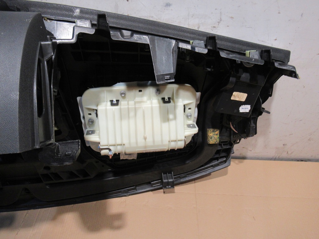 фото №8, Панель приладів консоль комплект renault megane iii