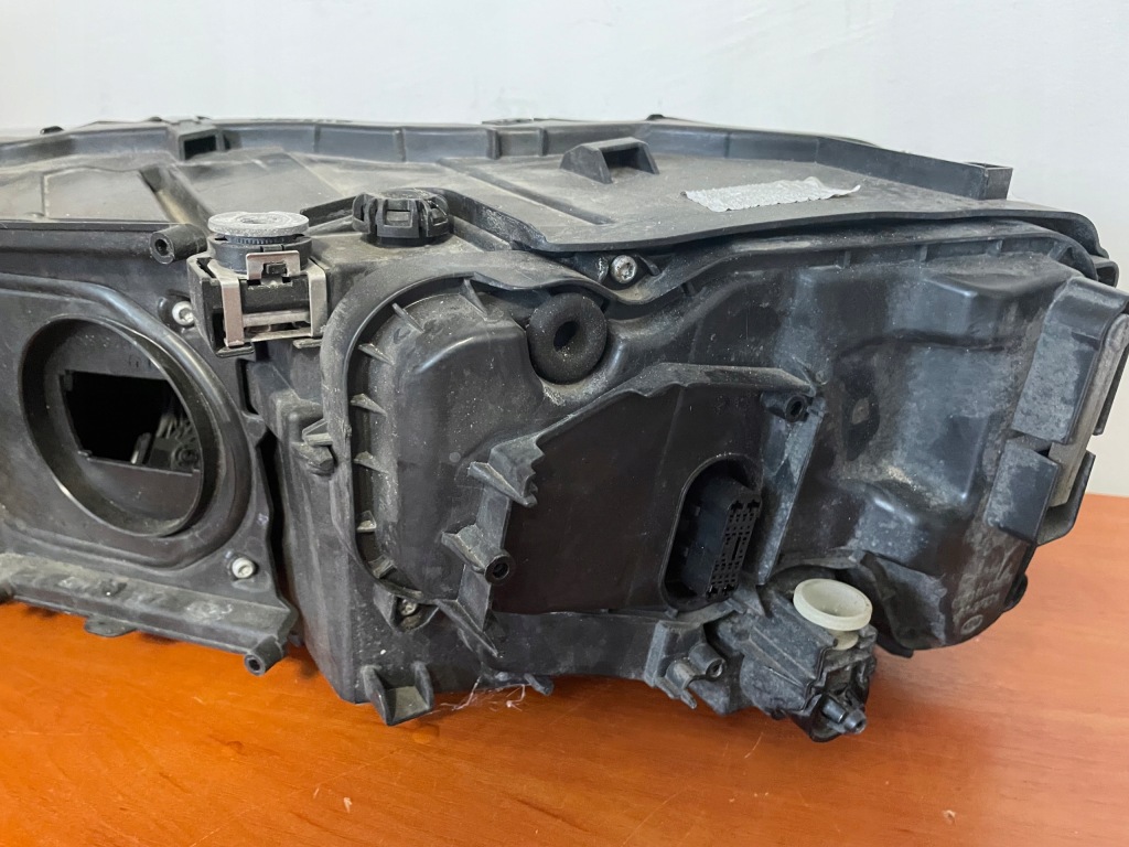 Фара правий перед передня led matrix audi q7 4m 4m0941036 Оригінал