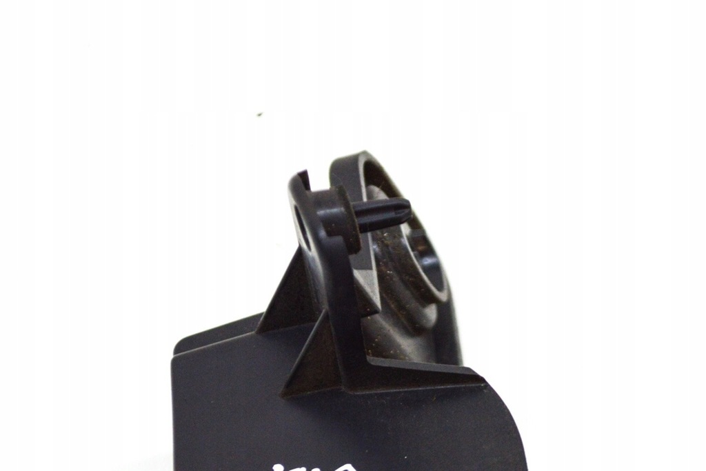 фото №7, Jaguar i-pace x590 ev400 задній правий кронштейн бампера j9d3-17e800-ae 294kw