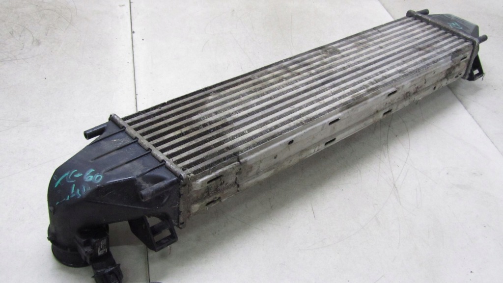 Volvo xc60 2.0 2.4 интеркулер 08-13 72 в Украине