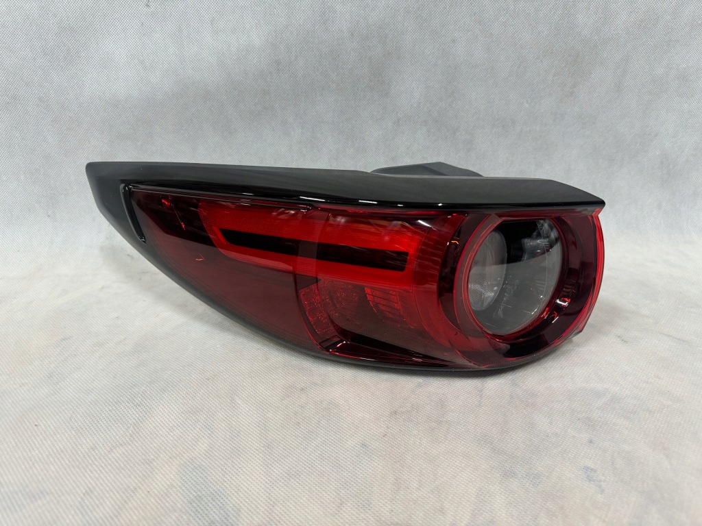 фото №1, Mazda cx5 cx-5 ii 18-21 лампа задняя левая europa