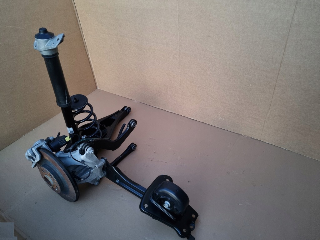 фото №5, Volvo xc40 правий задня важіль амортизатор поворотний кулак підвіска праве kpl