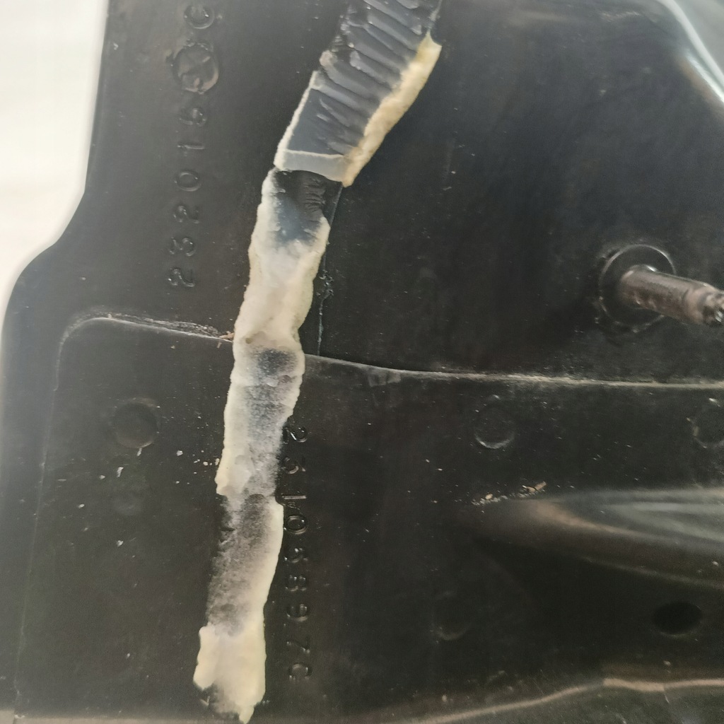 фото №9, Chevrolet camaro 16- панель кришки передньої usa 23105893c