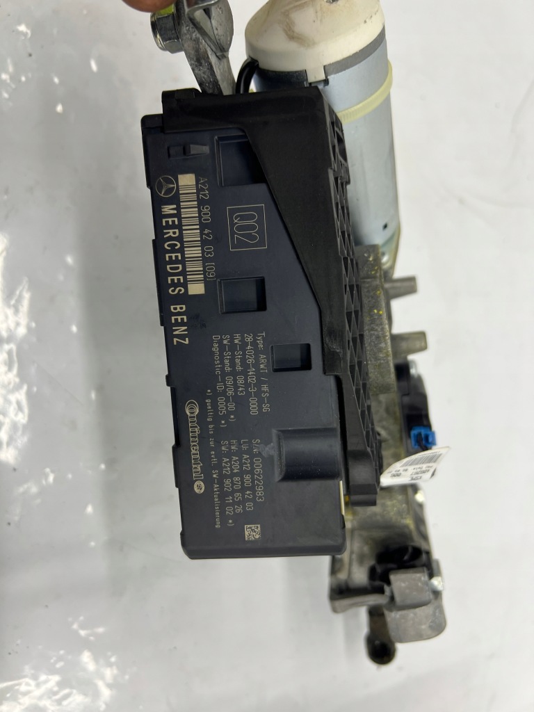 Mercedes w212 e-klasa универсал моторчик задний крышки багажника a2128203542 Киев