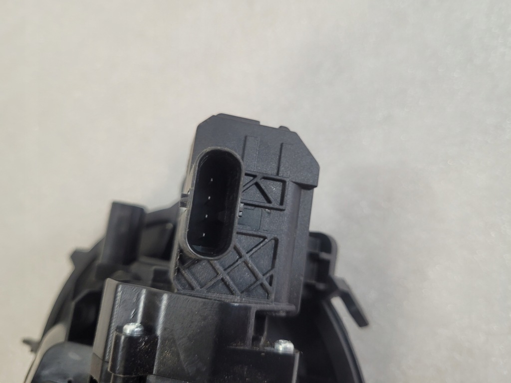 фото №8, Mercedes w167 ручка корпус камери 0997504500