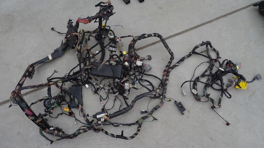 фото №1, 2015 challenger srt жгут электропроводка колодка кабели