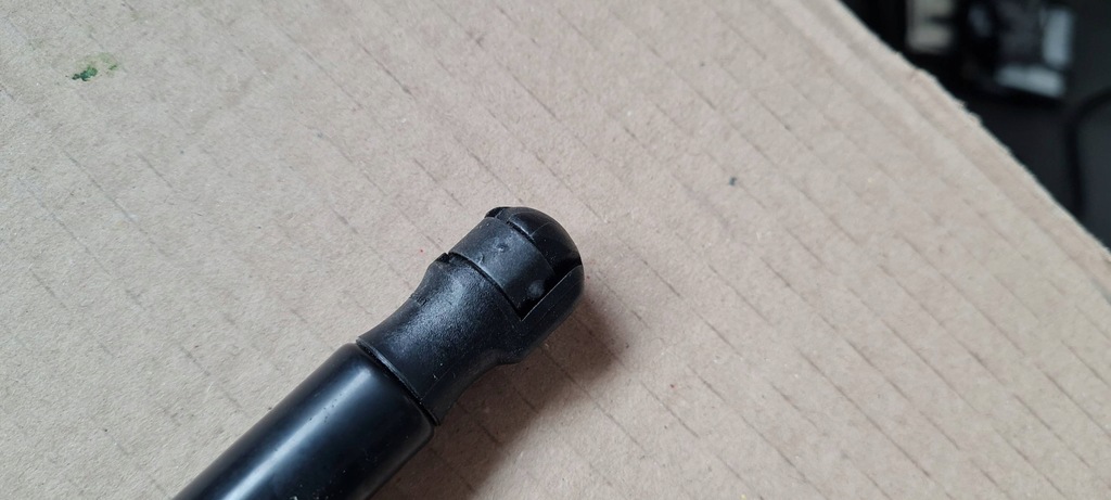 фото №10, Sq8 4m rsq8 q8 привод газовый амортизатор капот перед 4m8823359a