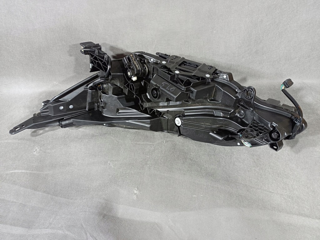 фото №11, Nissan ariya 22- лампа перед передняя правая full led oryg