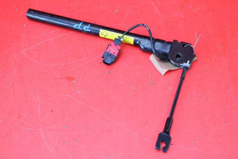 Натяжитель клипса поперечина правая  перед 8200791022 renault clio 3 3 05-09 Оригинал