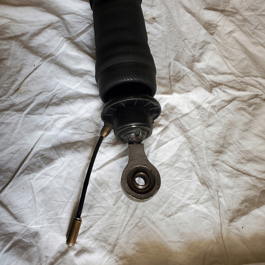 фото №1, Передня подушка кабіни scania r