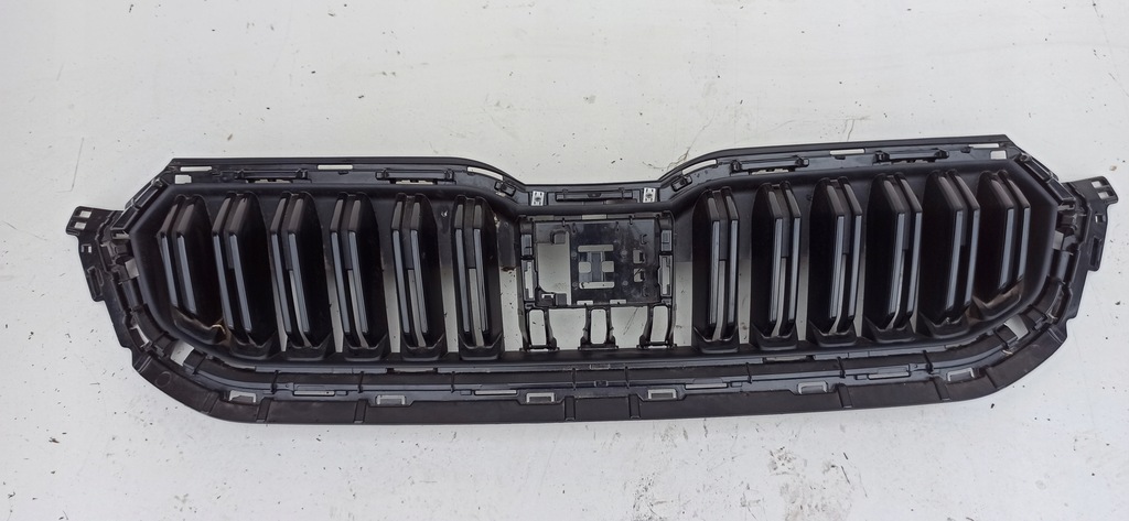 фото №1, Skoda kamiq lift 2023- решітка радіатора решітка радіатора перед 658853653c