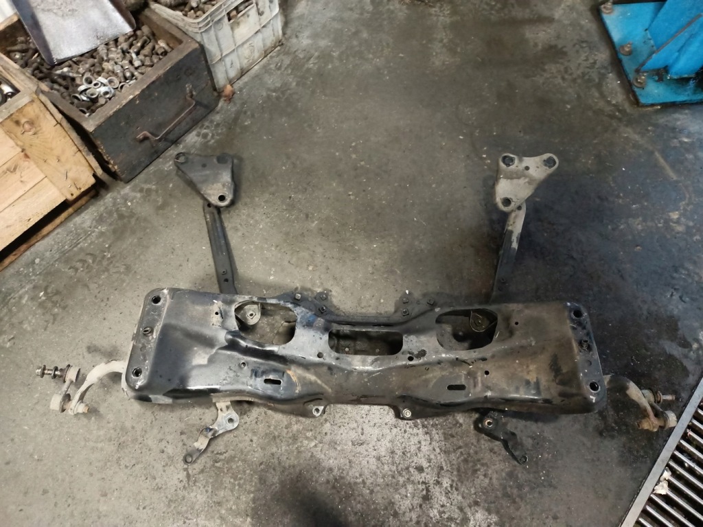 фото №5, Подрамник перед подвеска subaru forester iv sj