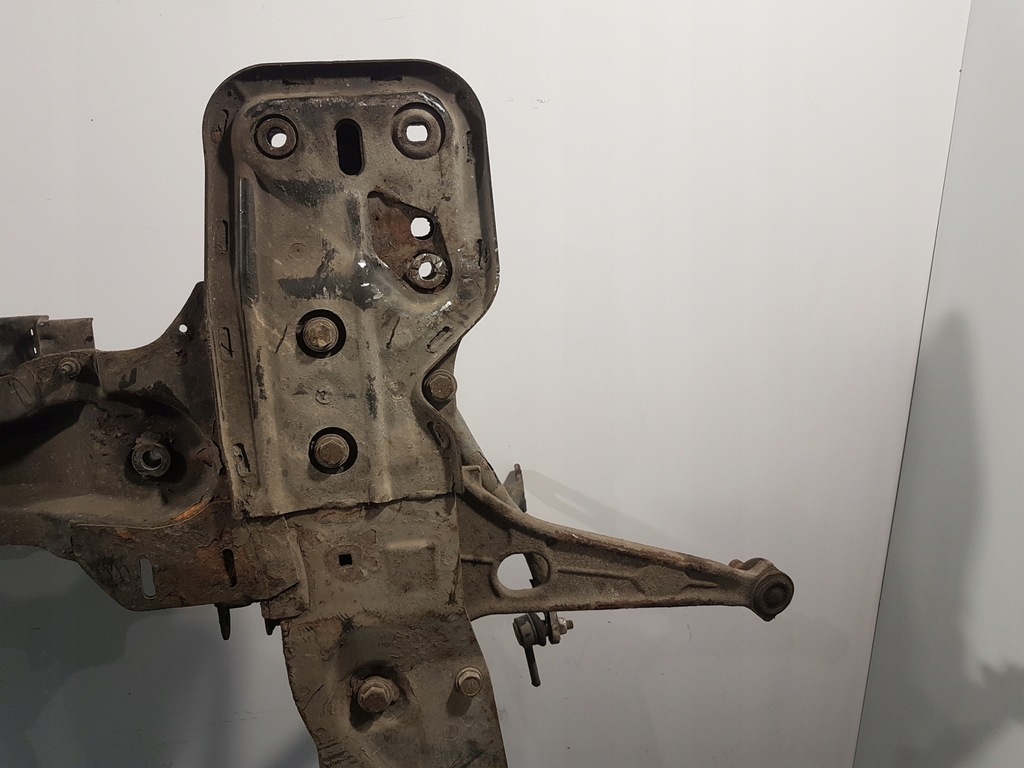 фото №11, Peugeot 807 i 2.0b подрамник подрамник перед