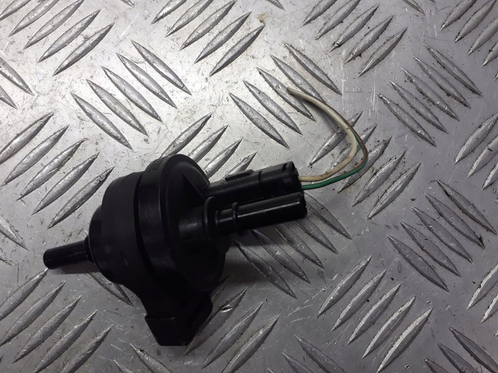 фото №3, Клапан вакуумa renault scenic ii 2.0t 8200024427