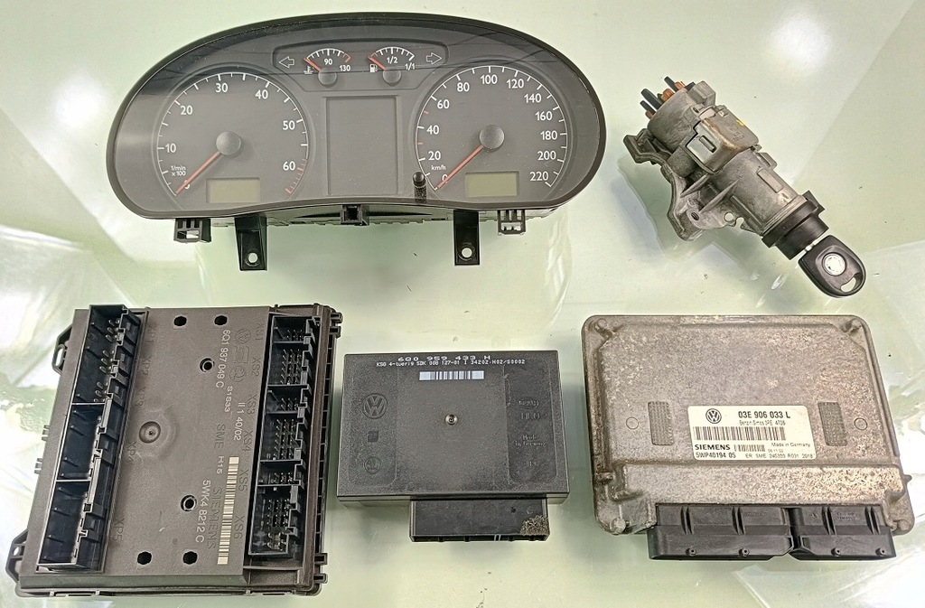 фото №1, Vw polo iv 9n 03 r 1.2 12v набор стартовый бортовой компьютер блок управления