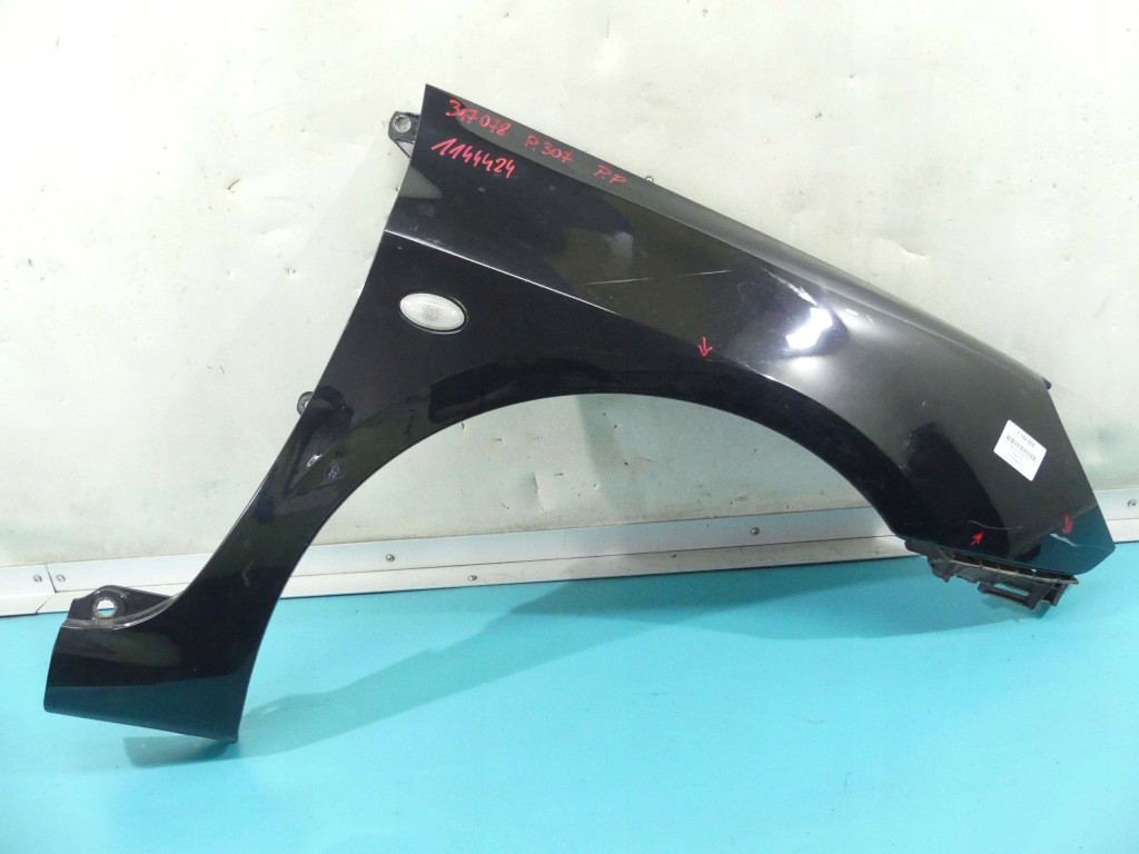 фото №1, Крила перед правий peugeot 307 01-05