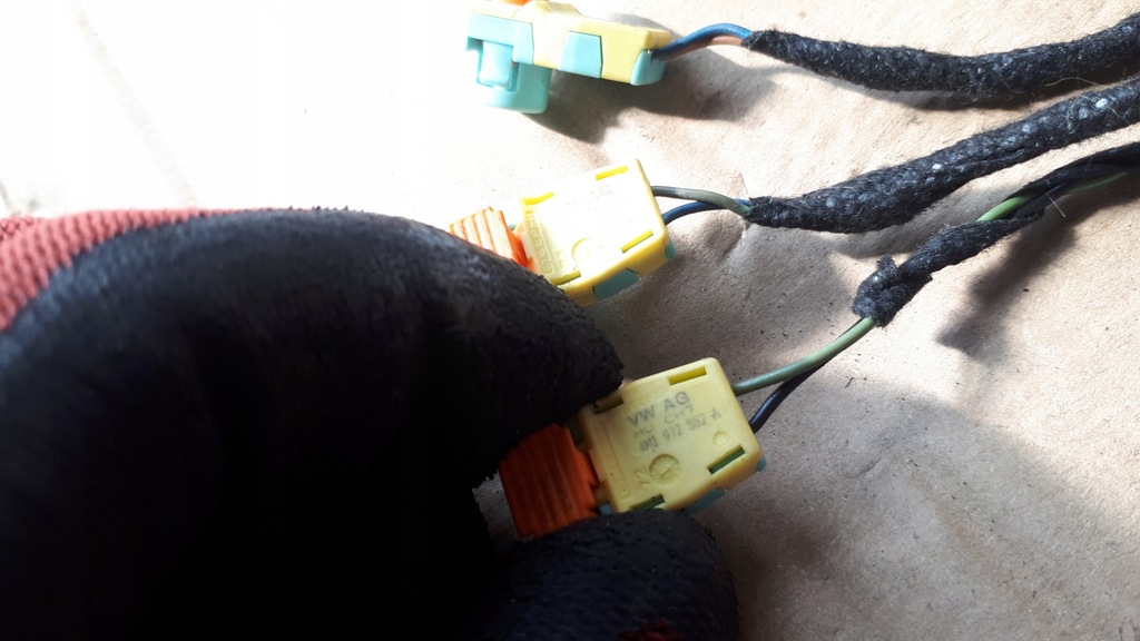 фото №9, S4 b9 a4 8w штекер колодка подушка безопасности 4m1972562a a5 8w