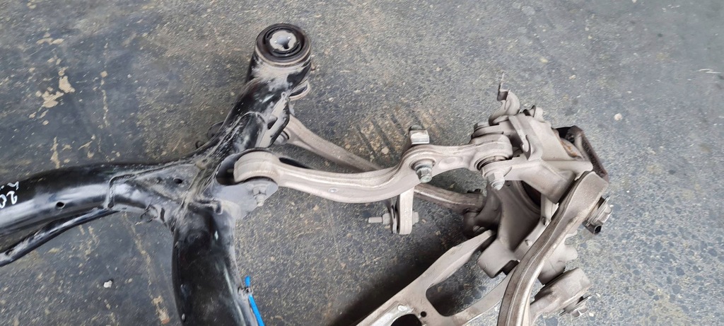 фото №9, Sq8 4m rsq8 підрамник балка підрамник підрамник підвіска задня пневматика sq7 4m q7