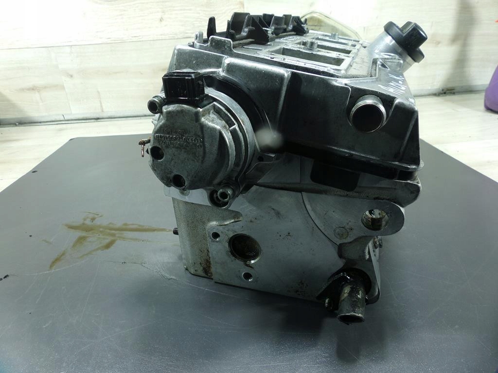 фото №6, Audi a8 d2 3.7 v8 головка двигателя 077103373ae
