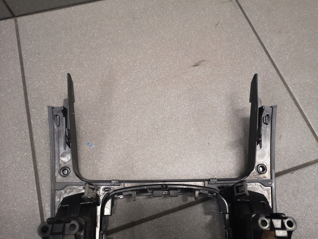 фото №11, Рамка домкрата передач audi a4 b8 8k0864261