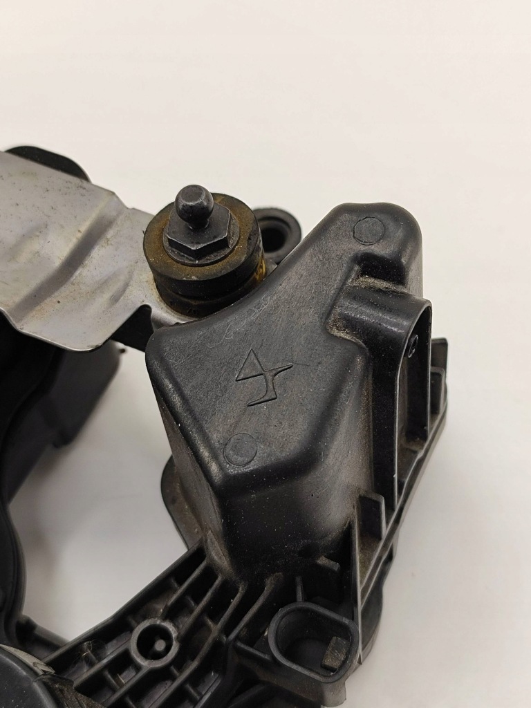 Кришка клапанів peugeot 5008 2 98279295 Зі Шроту