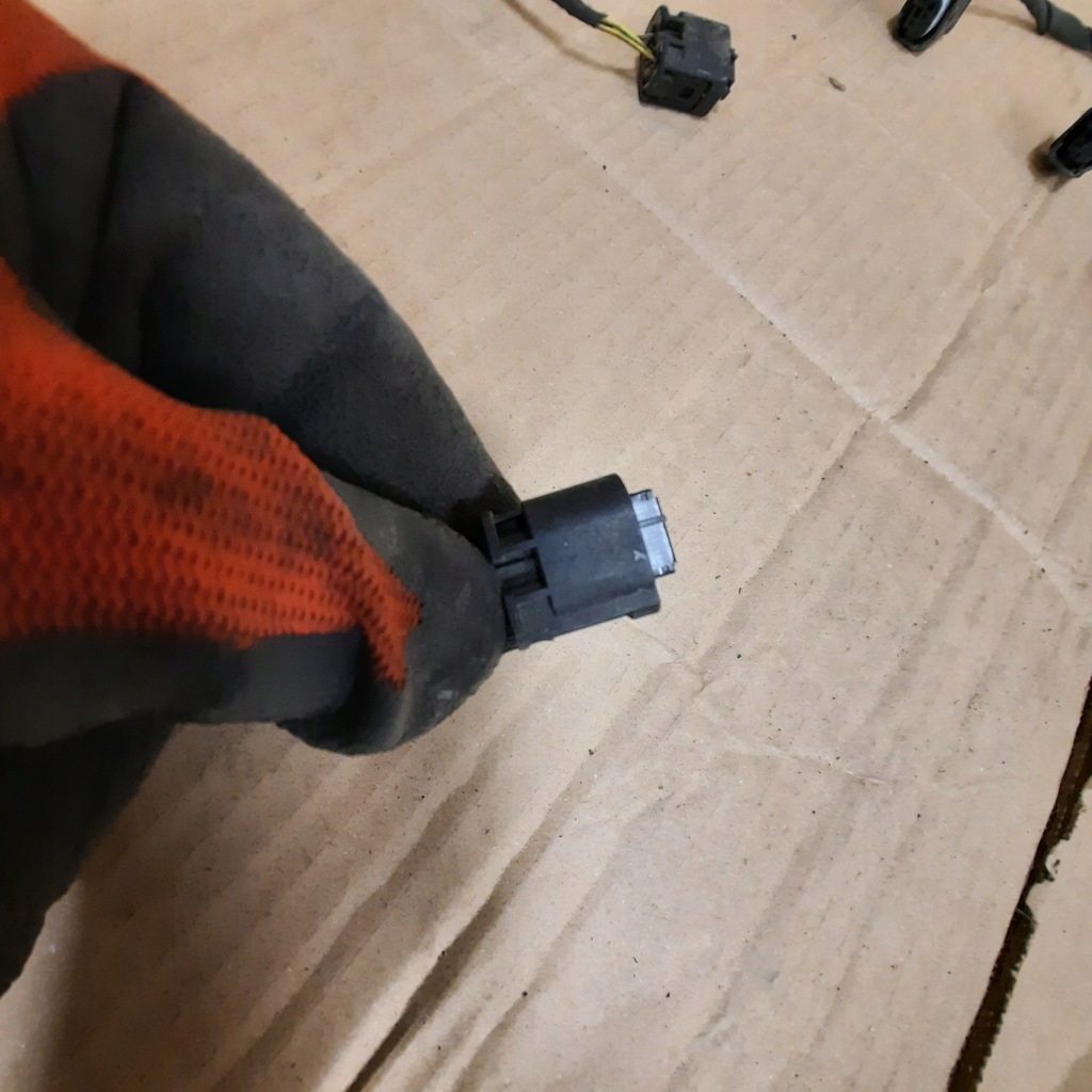 фото №6, Bmw e60 штекер колодка датчика pdc задня