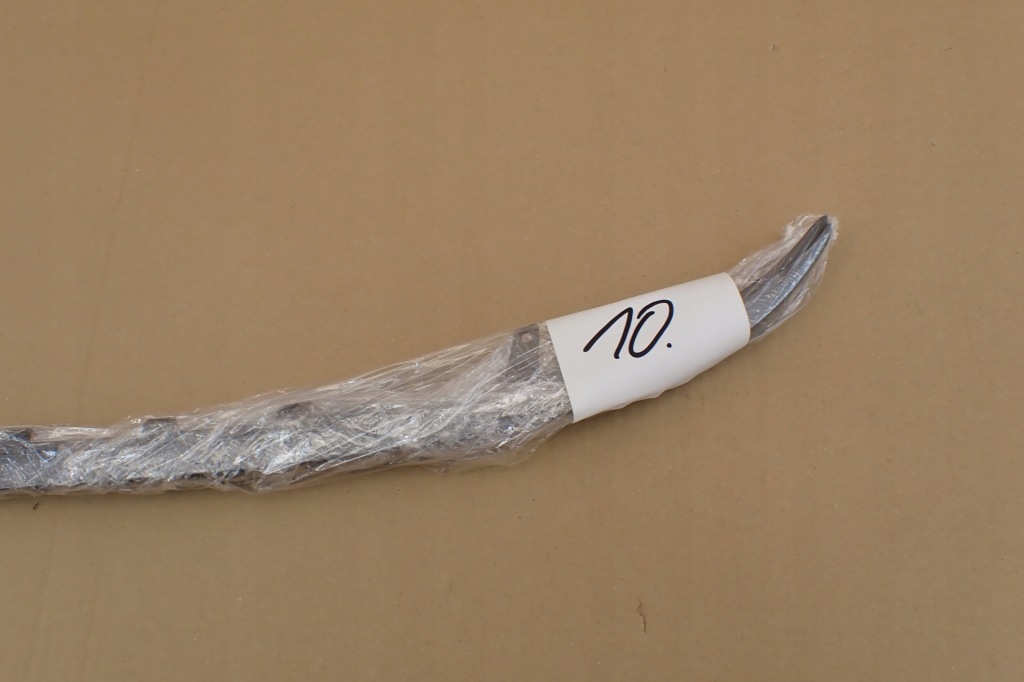 фото №10, Audi q8 s-line 4m8 молдинг бампера задня середня 4m8807791a сіра сіра