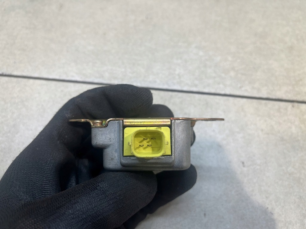 фото №9, Датчик датчик удара левый, правый mazda mpv 2.0 d lc6257kc0b