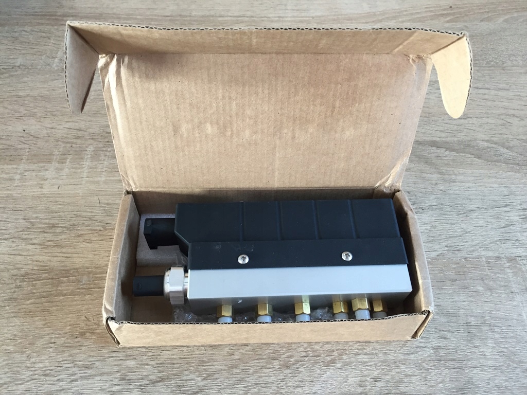 фото №9, Молдинг блок підвіска розподільник do mercedes s klasa w220 1998-05