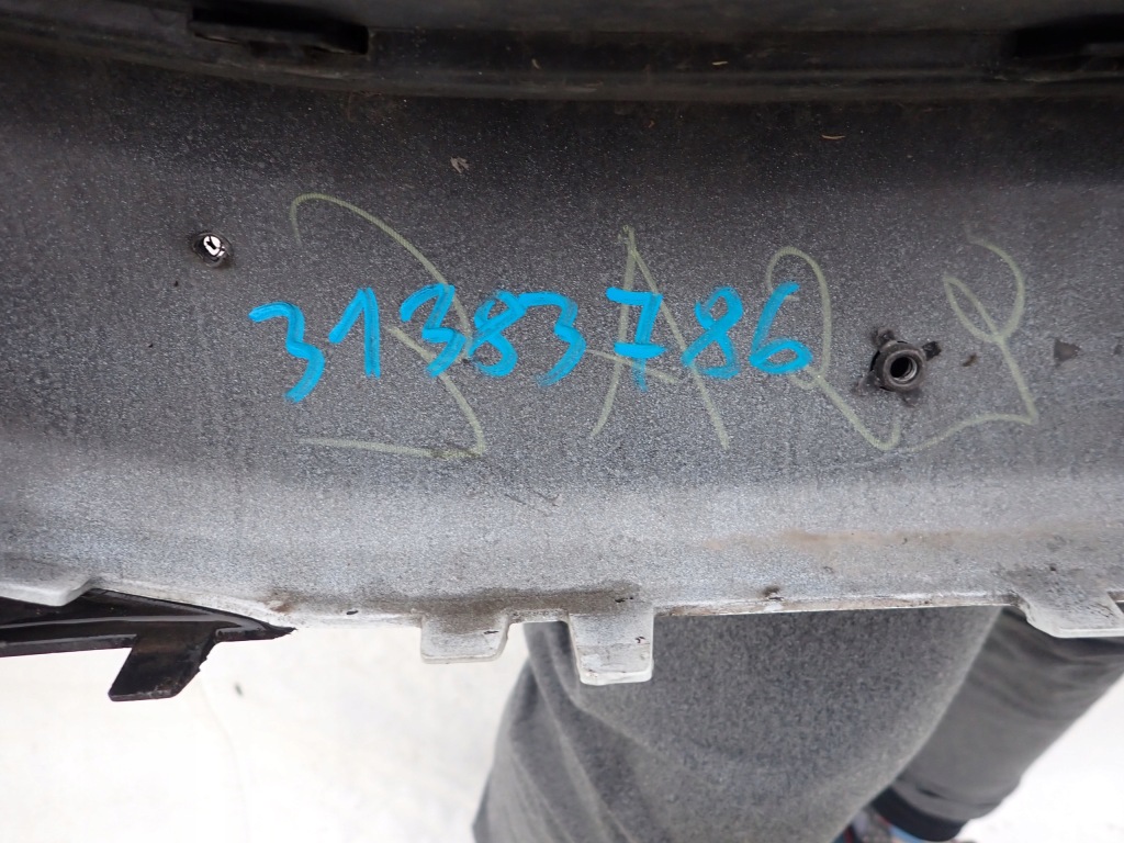 фото №10, Volvo v40 cross country lift 16-19 бампер перед передний sprysk pdc