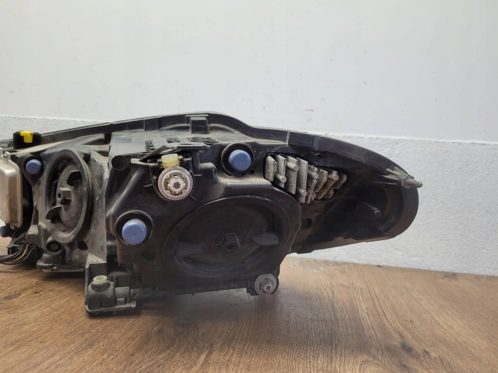 фото №9, Jaguar xe gx73-13w029-de лампа правый перед передняя ксенон