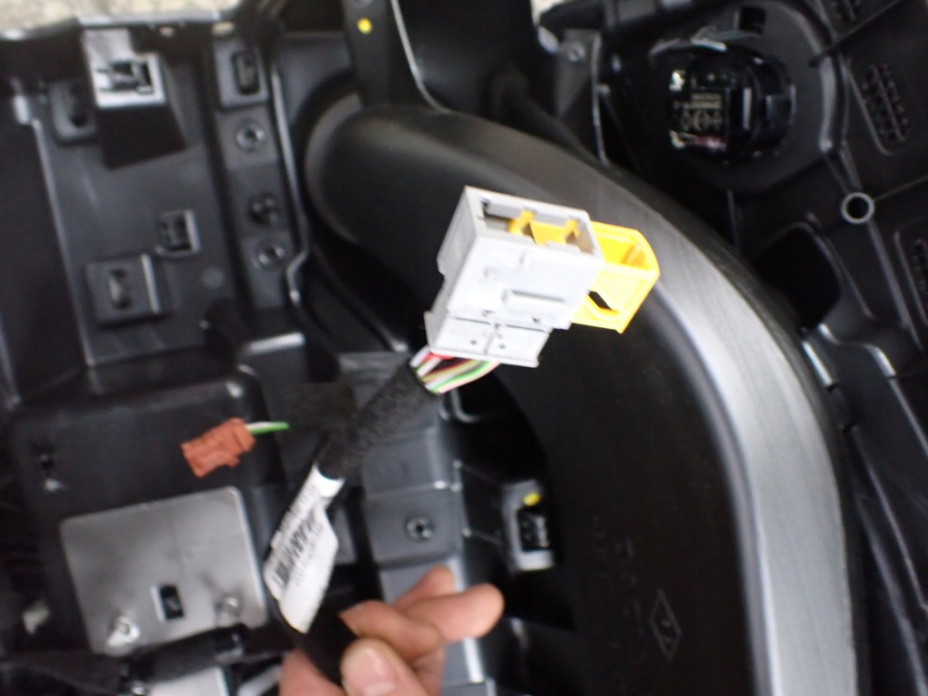 фото №9, Приборная панель приборная панель приборная панель консоль dacia duster ii