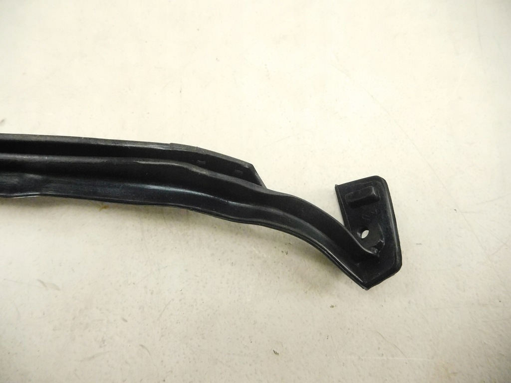 фото №5, Молдинг решётка бампера renault r19 7700824632