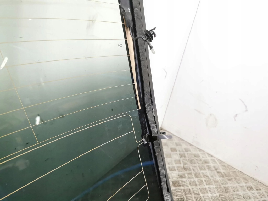 фото №16, Tesla model 3 2022 скляний люк