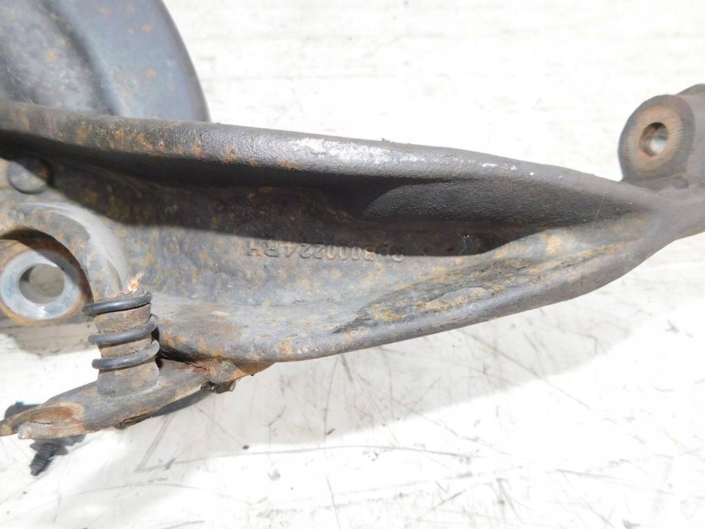 фото №9, Discovery iii l319 2.7td 04r поворотный кулак перед правый