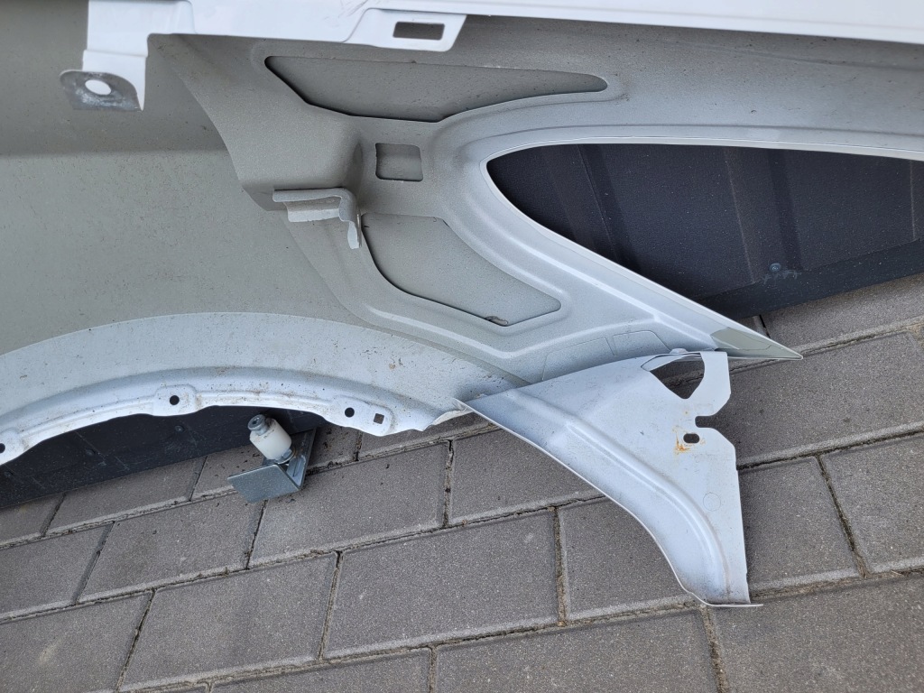 Крыло  передний левое  перед tesla y ypslion 1618083-00-a Киев