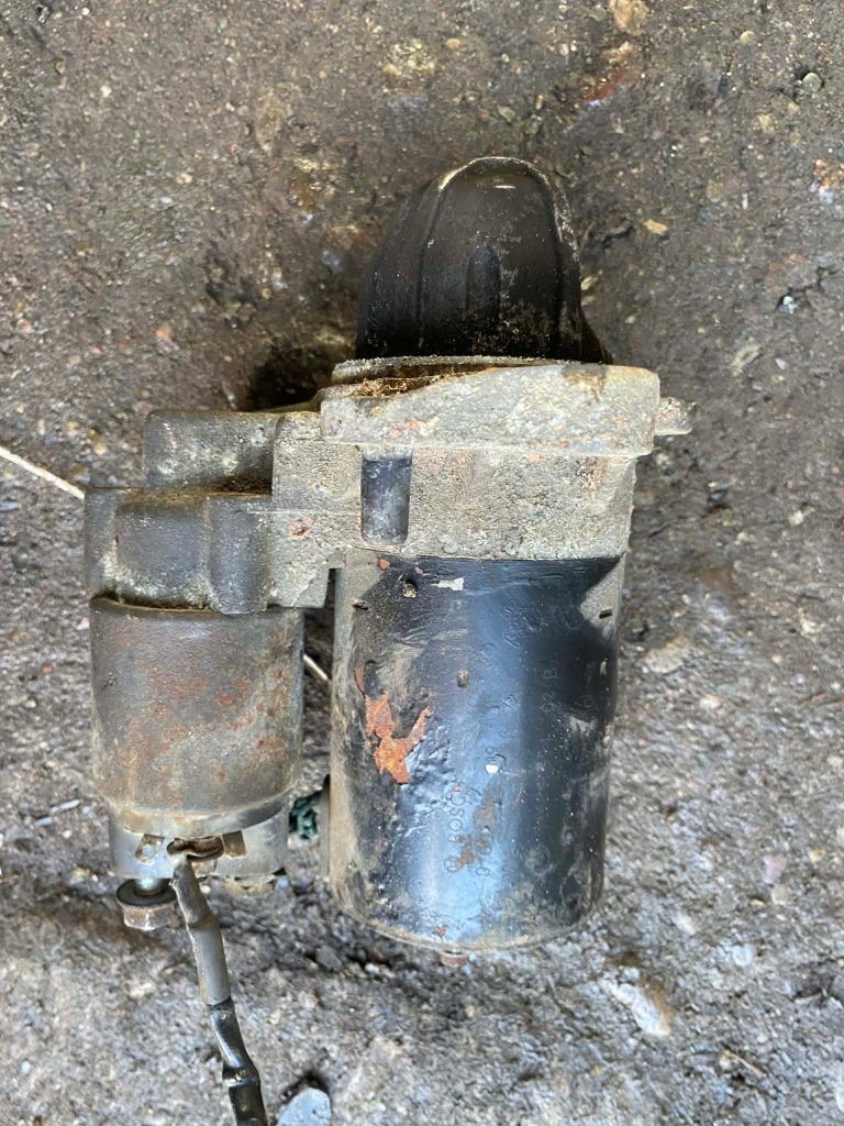 Купити Стартер mini one r50 r53 1.6 16v 0001106019 bosch