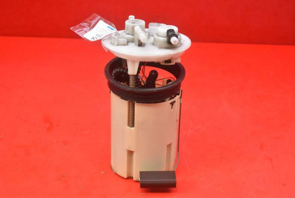 фото №8, Помпа насос пального 0580313085 toyota corolla e12 1.4 vvti 97 km 00-08