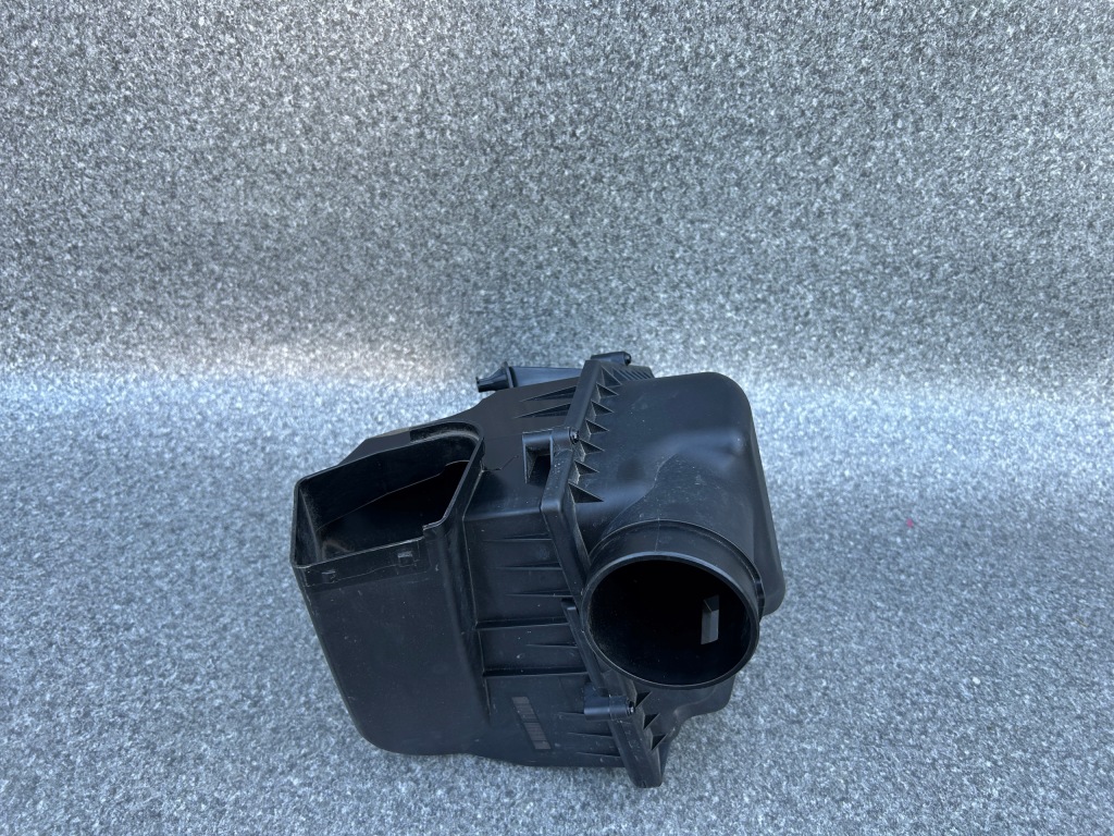 фото №4, Корпус фильтра воздуха bmw 8620945