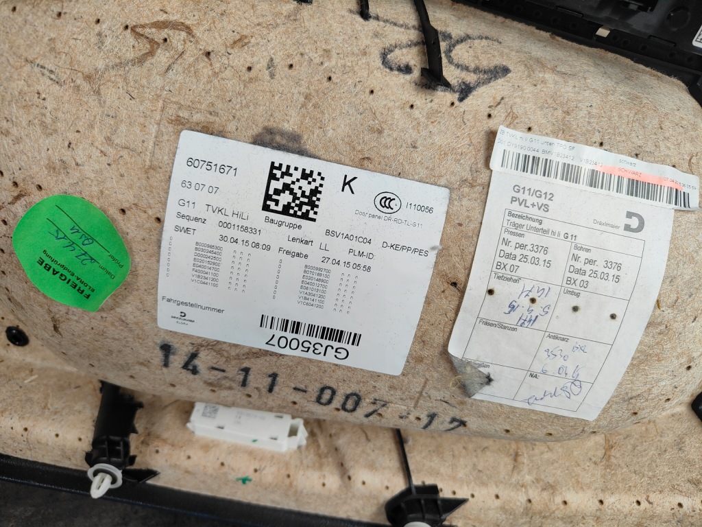 Обивка обшивка дверь левый задний  bmw g11 bowers wilkins nappa чёрный Оригинал